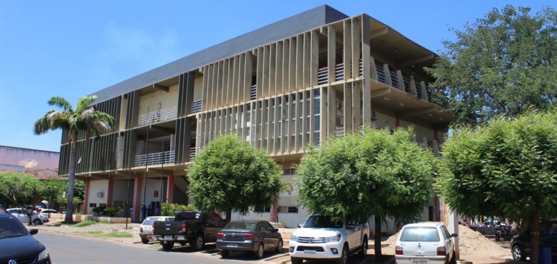 Prefeitura de Picos lança processo seletivo com inscrição gratuita